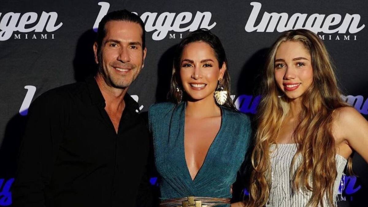 Gregorio Pernía estuvo con Carmen Villalobos para su festejo de cumpleaños