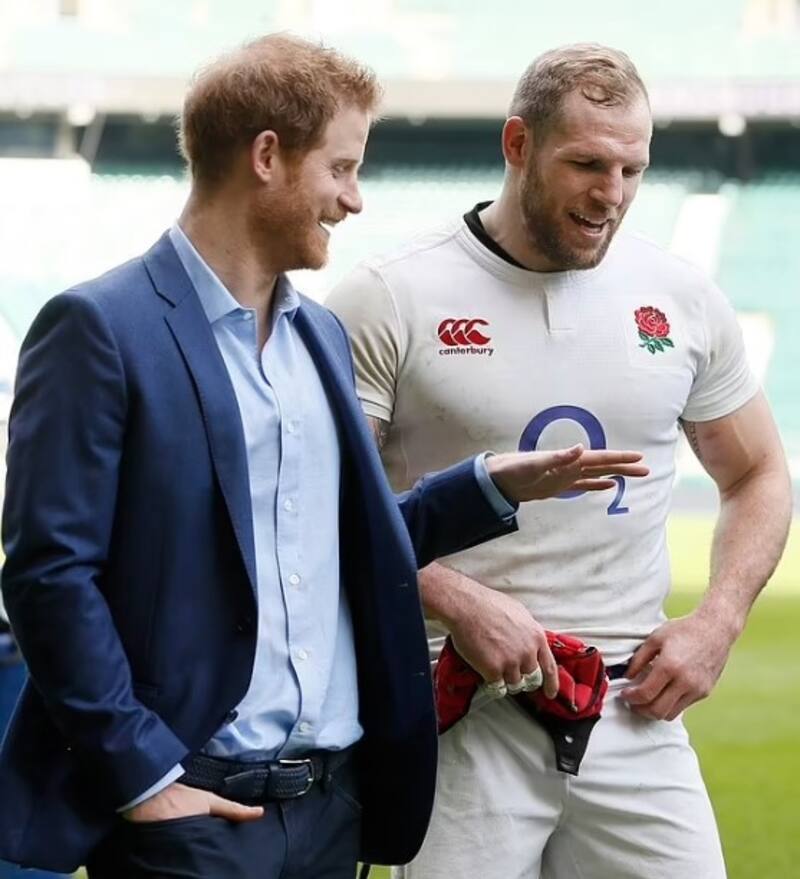 Harry y James Haskell en el estadio Twickenham en 2017. - Créditos: Daily Mail