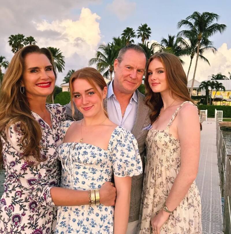 Hijas de Brooke Shields atraviesan tenso momento con su madre - Créditos: Instagram