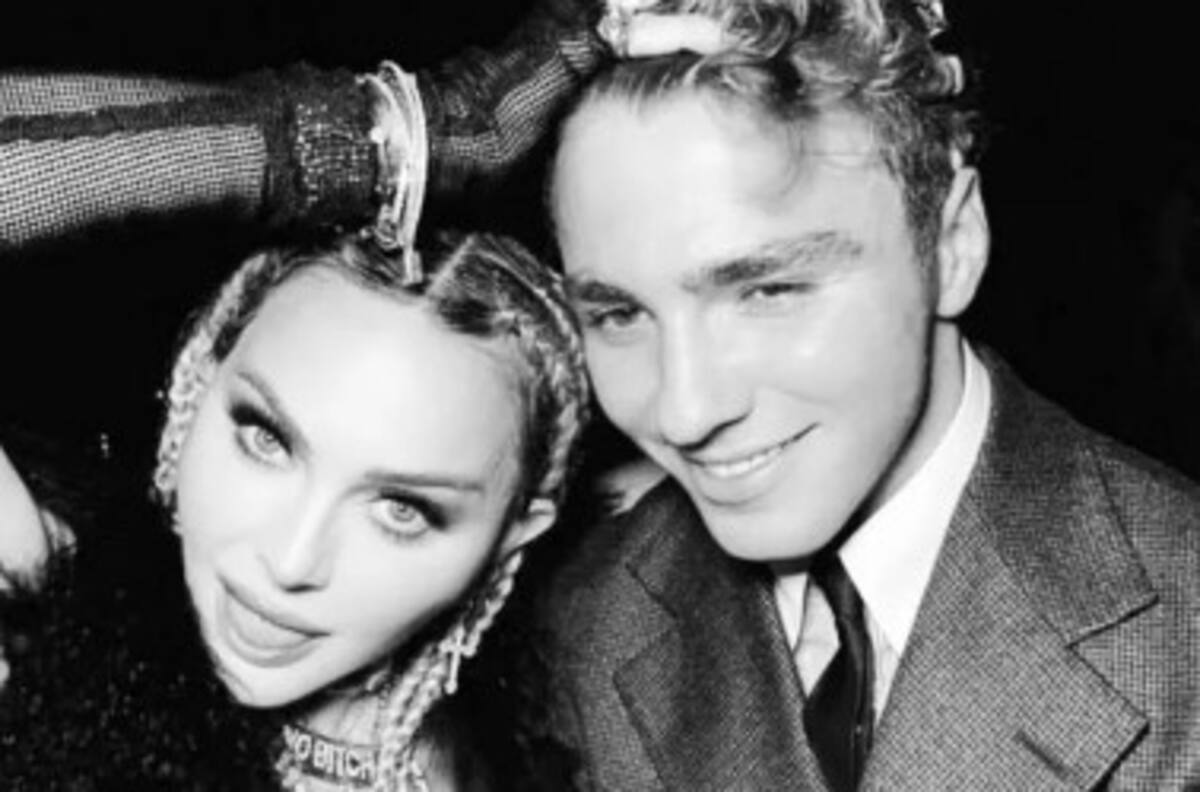 Hijo de Madonna impacta por look del pasado que lo dejó irreconocible en París