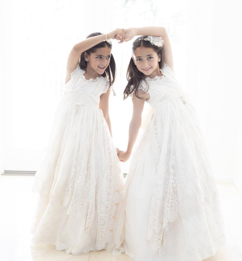 Jacky Bracamontes celebra la primera com unión de sus hijas. - Créditos: Instagram