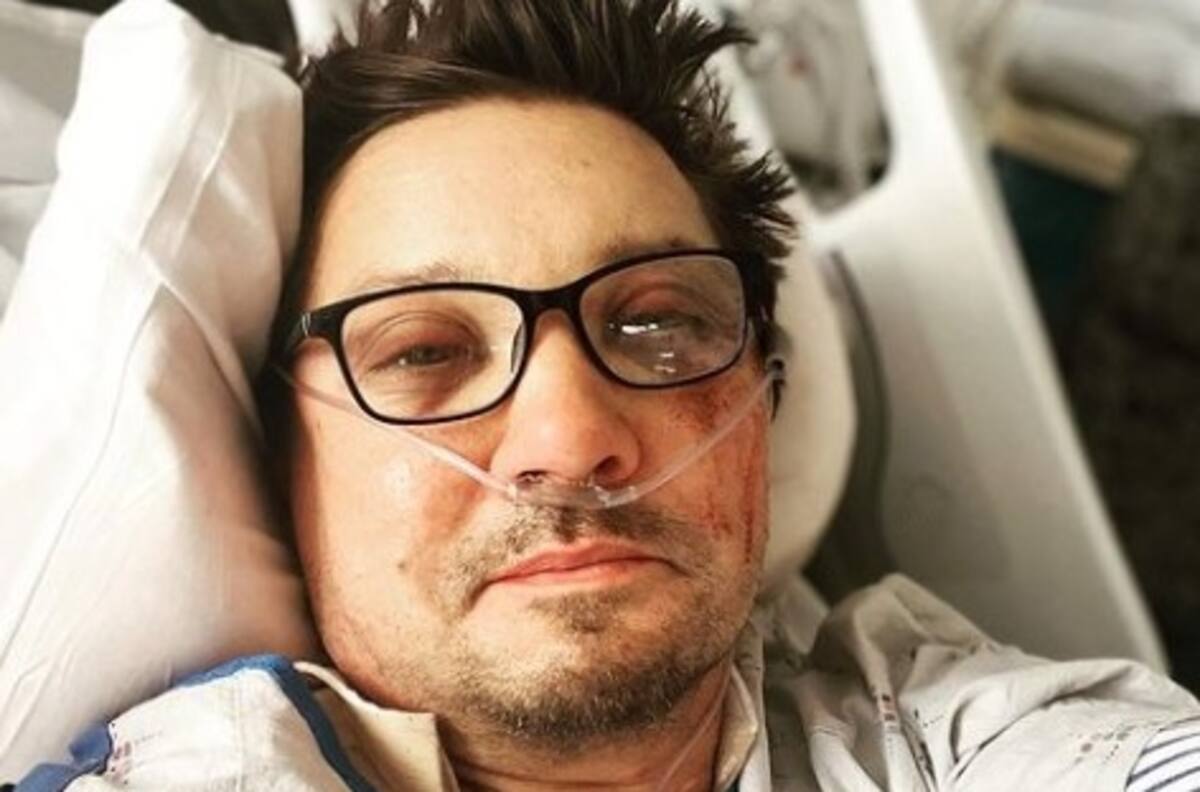 Jeremy Renner muestra los efectos de su accidente y habla sobre su estado de salud