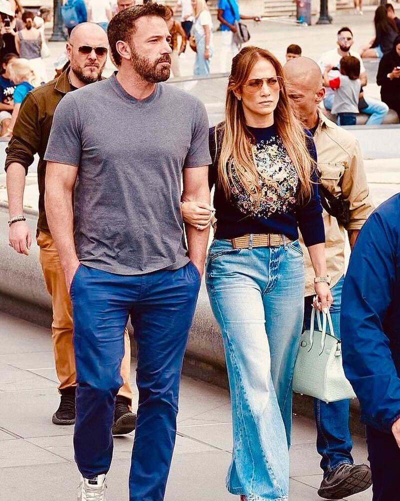 JLo y Ben Affleck salen a pasear por París con sus hijos - Créditos: Instagram