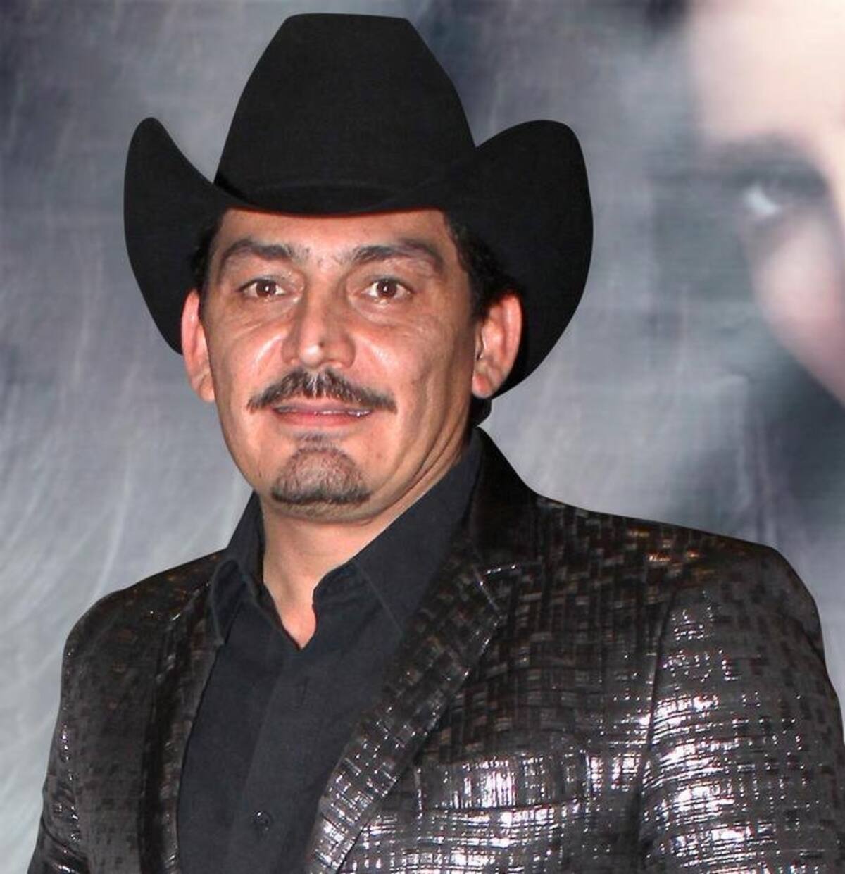 José Manuel Figueroa le hace un ofrecimiento especial a Maribel Guardia - Créditos: Twitter