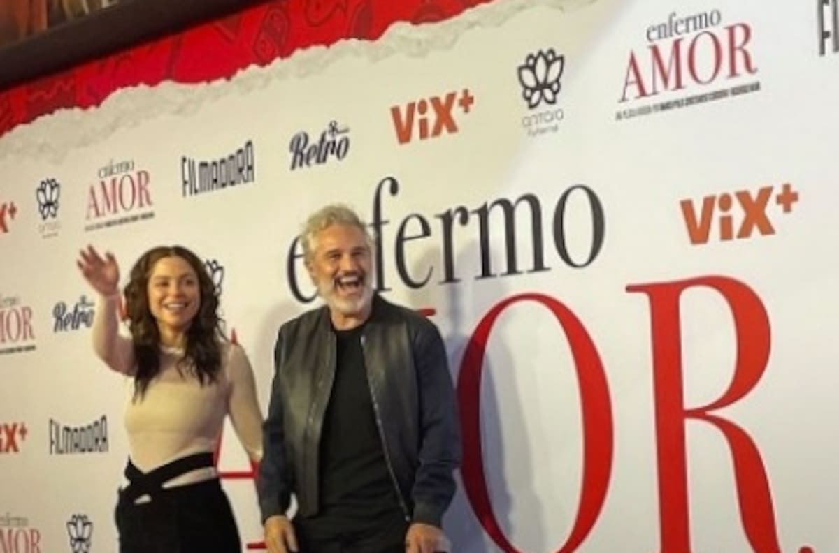 Juan Pablo Medina desfila con su prótesis en la alfombra roja de un proyecto importante