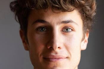 Juanpa Zurita aparece con la nariz vendada tras someterse a cirugía