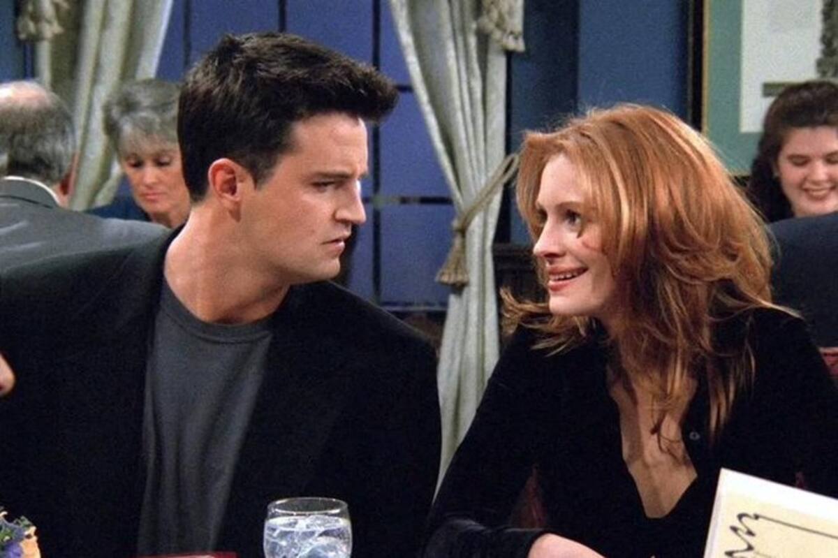 Julia Roberts tuvo un romance con el actor de Friends, Matthew Perry El actor conquistó a Julia Roberts por fax - Créditos: Twitter
