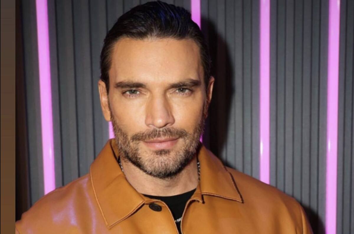 Julián Gil revela que se casó a los 15 años y muestra cómo lucía siendo casi un niño en su boda