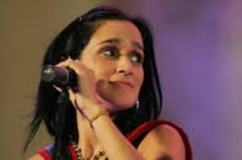 Julieta Venegas actuará con Bad Bunny y Tainy en los American Music Awards