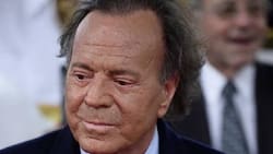 Preocupa salud de Julio Iglesias; reportan que ya no reconoce ni su propia música