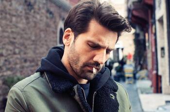 Kaan Urgancıoğlu, de Yargi, tiene a ex Miss Turquía como nueva pareja