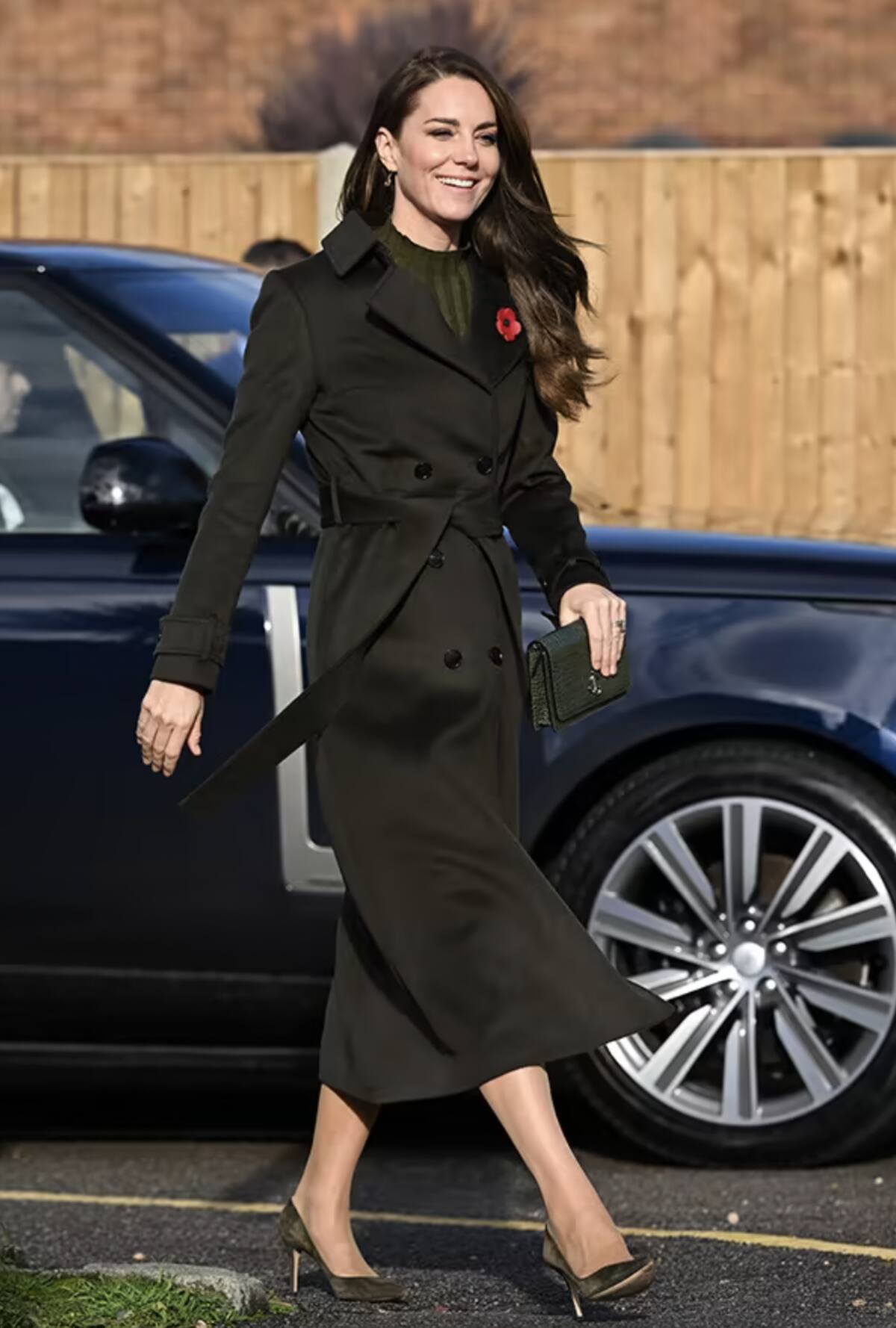 Kate Middleton se roba la atención al usar sencillo low-cost de 40 dóláres en un evento oficial - Créditos: Revista Hola