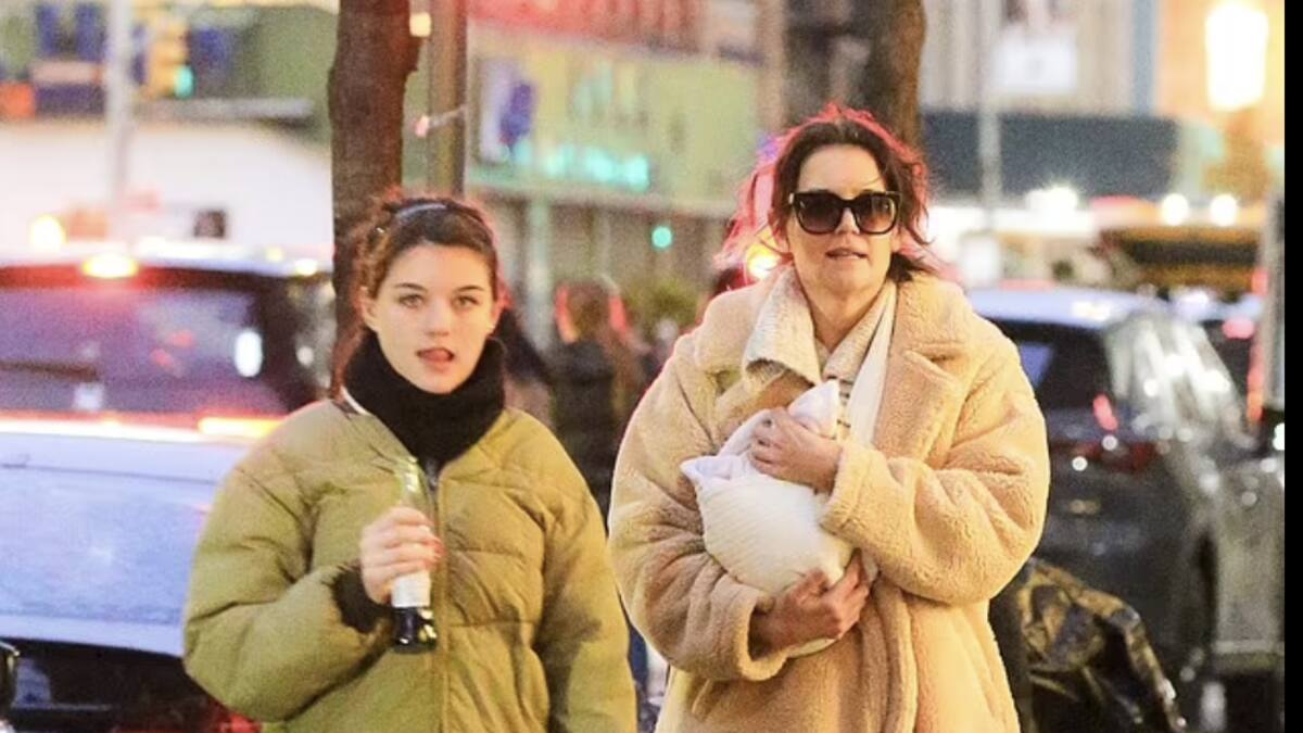 Suri Cruise, la hija de Tom Cruise, recibe una importante lección de humildad por parte de su mamá