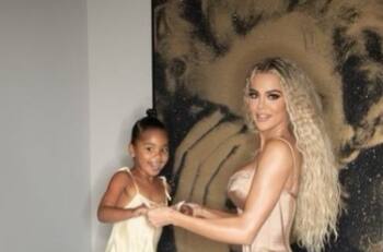 Khloé Kardashian admite que editó fotos de su hija True