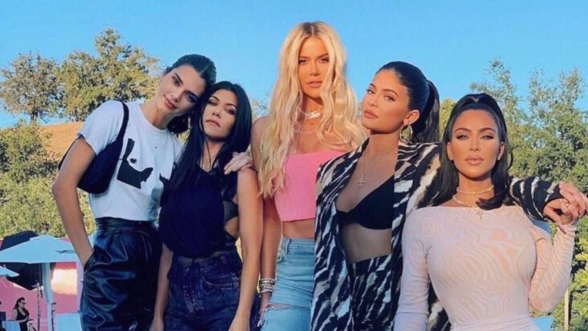 Khloé Kardashian hace un emotivo homenaje a sus hermanas con fotos y videos inéditos