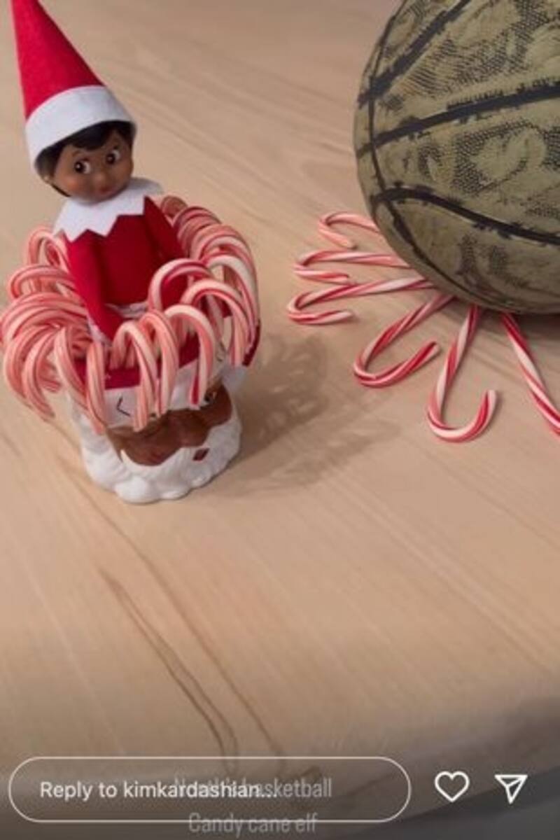 Kim Kardashian compartió esta imagen del duende de su hijo Psalm - Créditos: Instagram