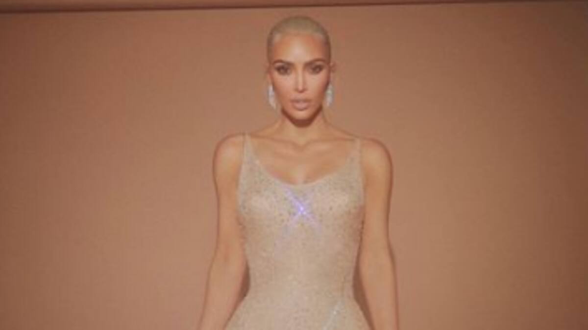 Salen a la luz fotos de los daños irreversibles del vestido de Marilyn Monroe que usó Kim Kardashian