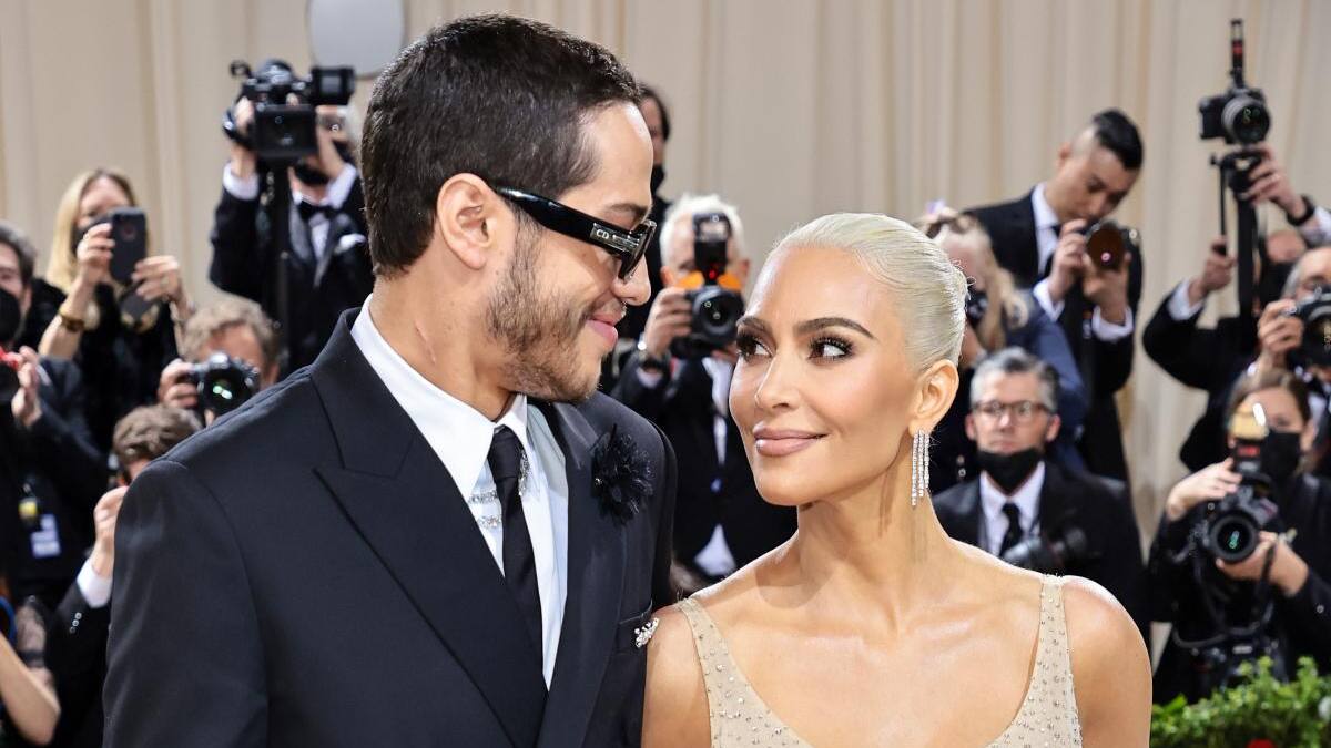 Kim Kardashian revela el secreto de Pete Davidson para salir con chicas guapas