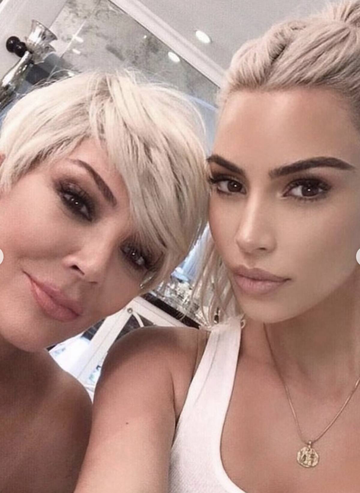 Kim Kardashian y Kris Jenner felicitan al ex de una de las hermanas - Créditos: Instagram