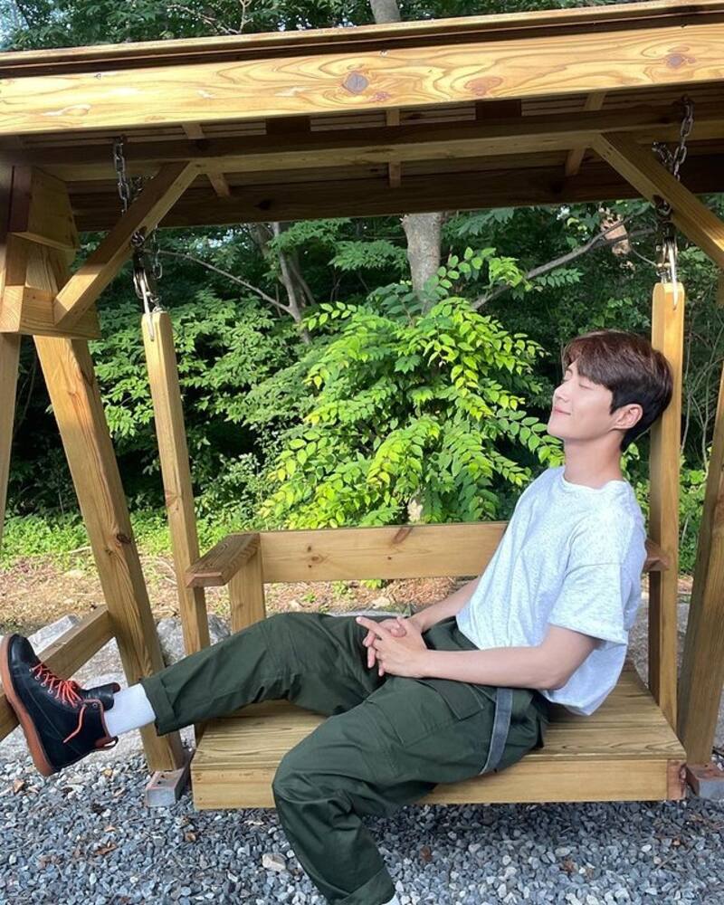 Kim Seon-ho El actor fue acusado de obligar a su ex pareja a abortar
- Créditos: Instagram @seonho__kim