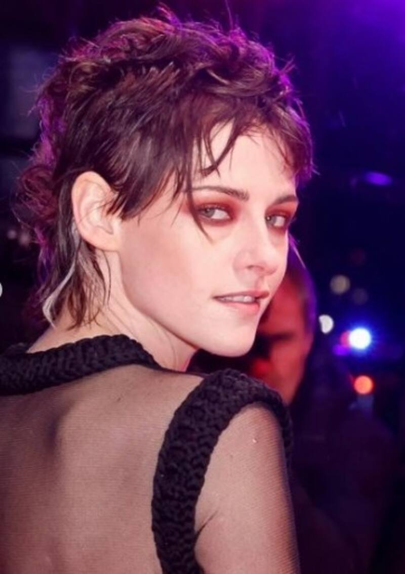 Kristen Stewart reluce transparencia que deja a la vista su estupenda figura La estrella de Hollywood se lució en Europa - Créditos: Instagram