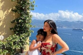 A Kylie Jenner se le escapó el nombre de su bebé por Instagram