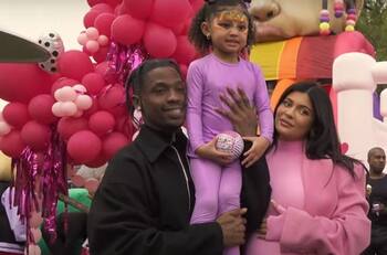 Kylie Jenner publica emotivo video para mostrar cómo fue su segundo embarazo