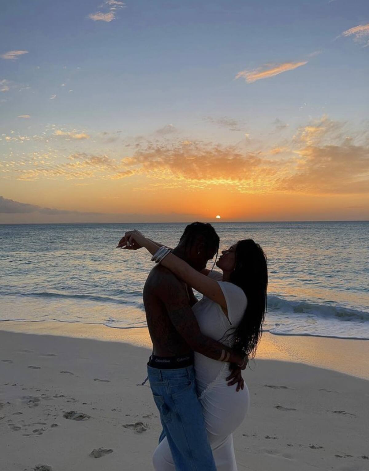 Kylie Jenner podría estar embarazada nuevamente; así se lo habría revelado a Travis Scott - Créditos: Instagram