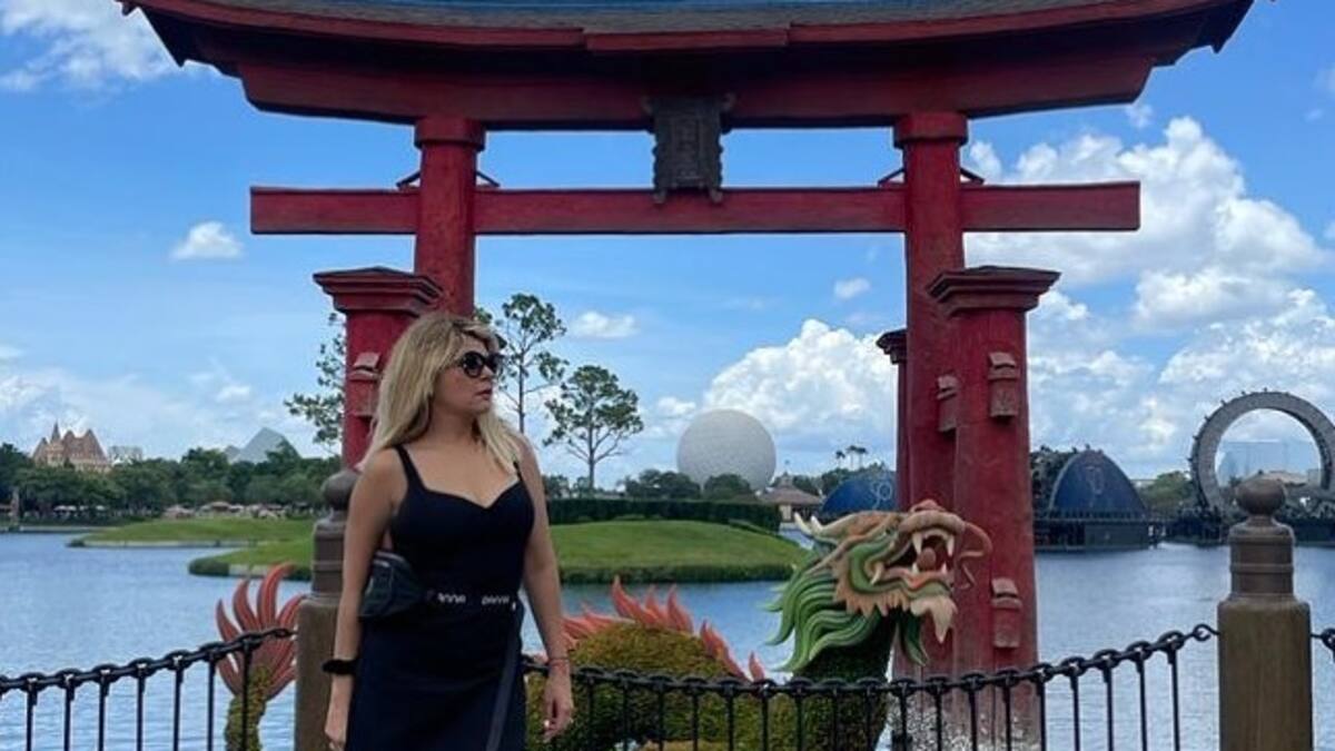 Itatí Cantoral asombra a sus fans con sus habilidades en el pole dance