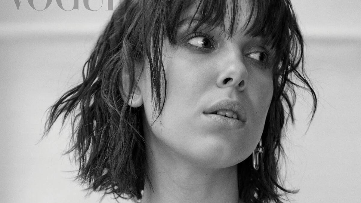 Los arriesgados looks de Millie Bobby Brown con los que posa para una revista internacional