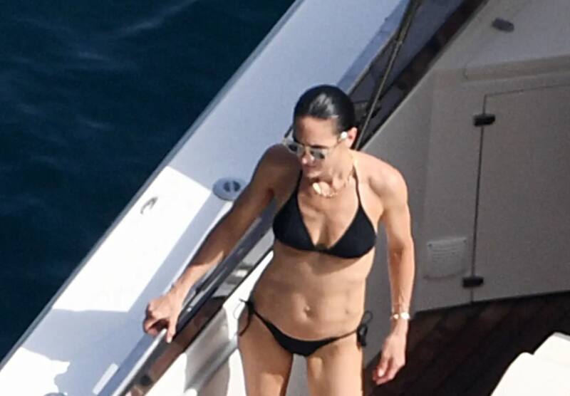 La actriz pasó la tarde junto al actor de 'Wandavision', Paul Bettany, con quien llevan 20 años de vida juntos.