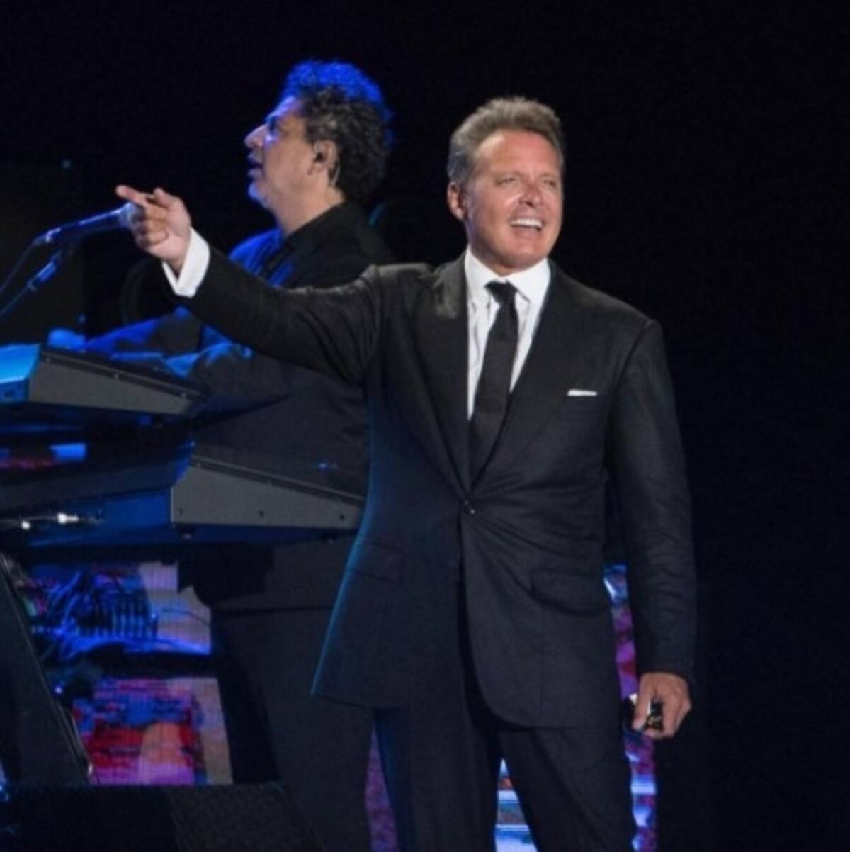 La canción que Luis Miguel despreció pero hizo millonario a Pepe Aguilar - Créditos: Instagram @lmxlm