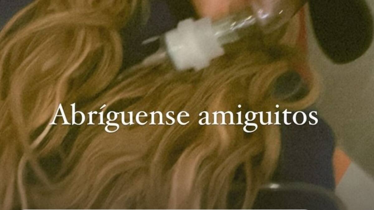 Danna Paola sube foto usando oxígeno y fans se alarman por su salud