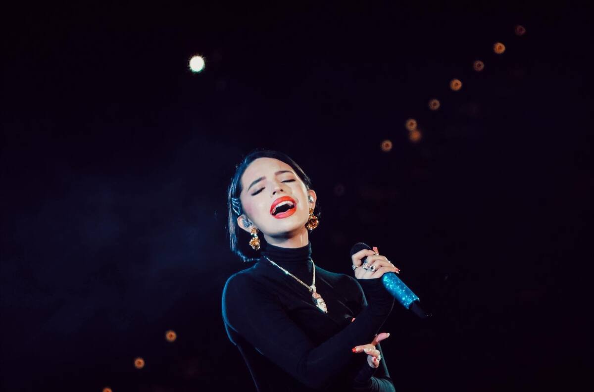 Ángela Aguilar se prepara para ofrecer su primera gira en solitario