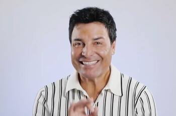 Chayanne organiza cena virtual desde la playa y se vuelve viral en redes