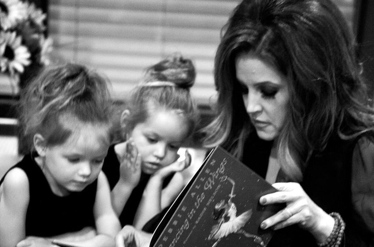 Ex esposo de Lisa Marie Presley fracasa en su intento de quedarse con sus hijastras