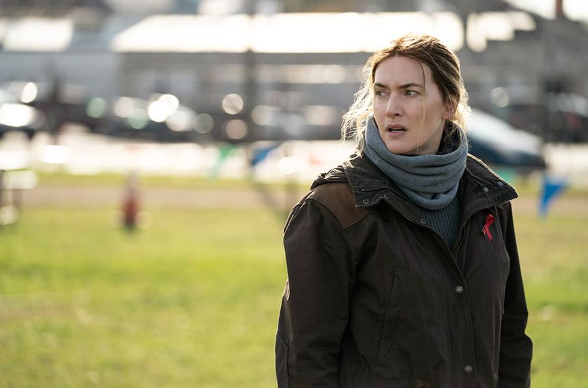 Kate Winslet se gana la admiración por salvar a una reportera nerviosa y primeriza