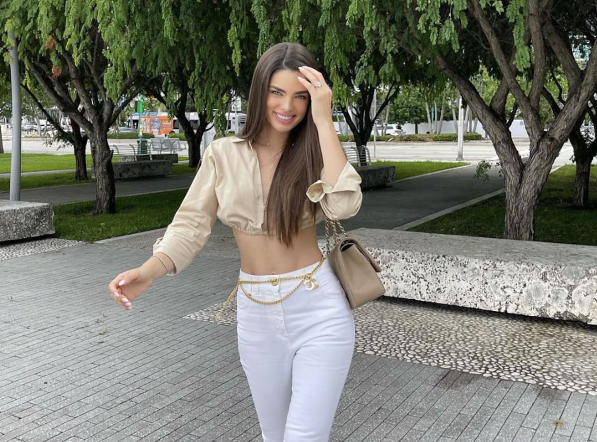 La millonaria colección de las bolsas de lujo de Nadia Ferreira - Créditos: Instagram