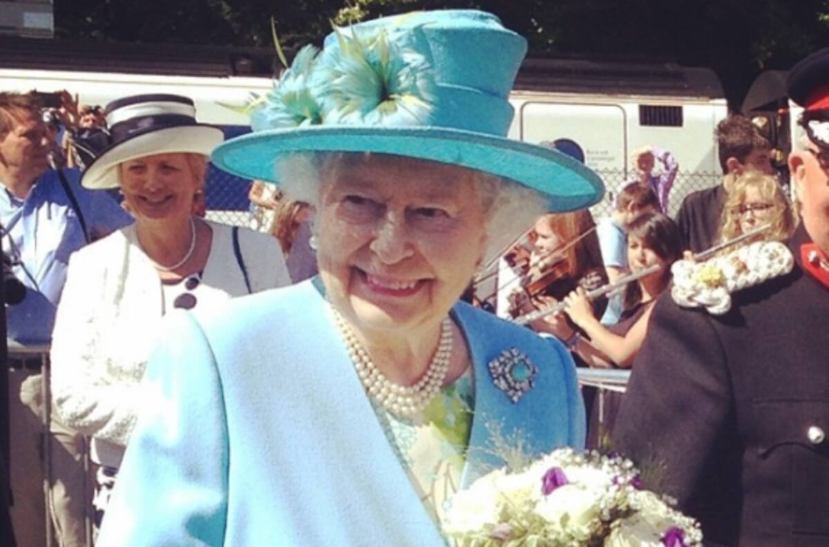 A pesar de su avanzada edad y su salud, ¿podría la Reina Isabel II abdicar al trono muy pronto?