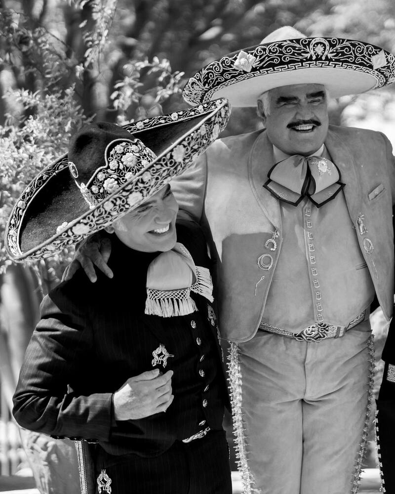 La pasión de Alejandro Fernández por la música fue heradada por su padre - Créditos: Facebook