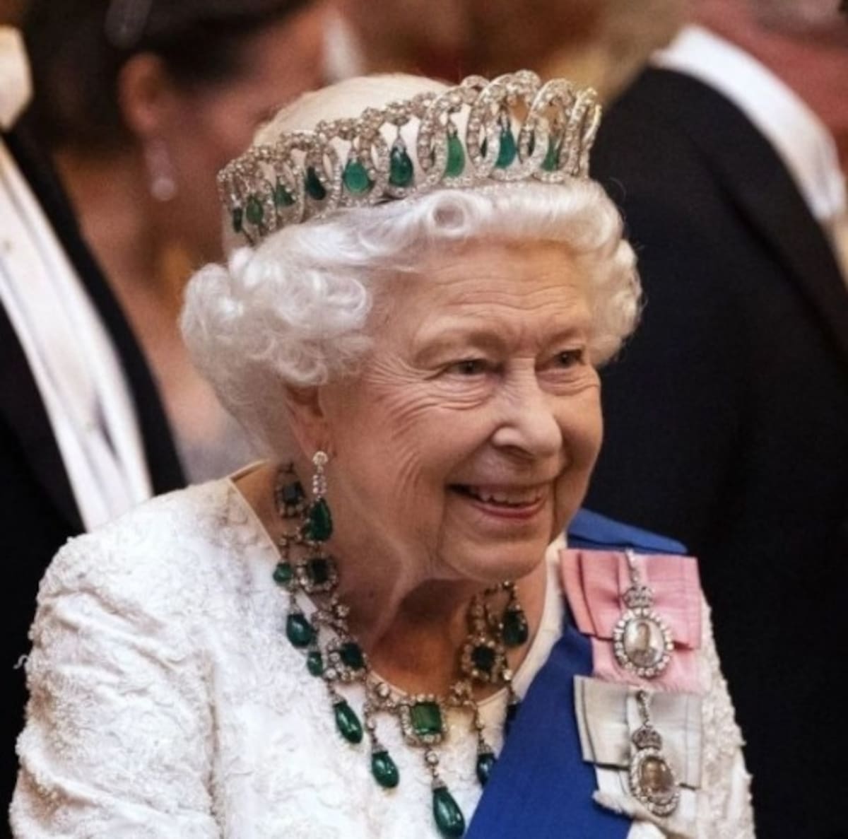 La reina Isabel II viajará en helicóptero para trasladarse al palacio de Buckingham - Créditos: Instagram