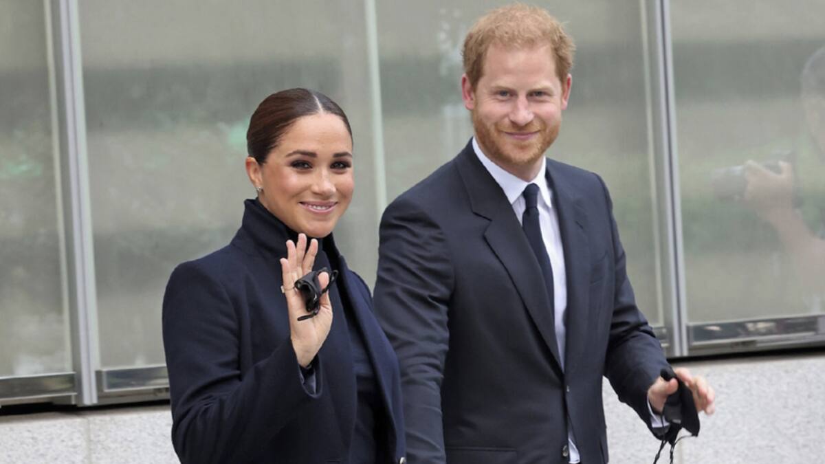 La reina Isabel II retira al príncipe Harry y a Meghan los dos últimos cargos honoríficos que tenían