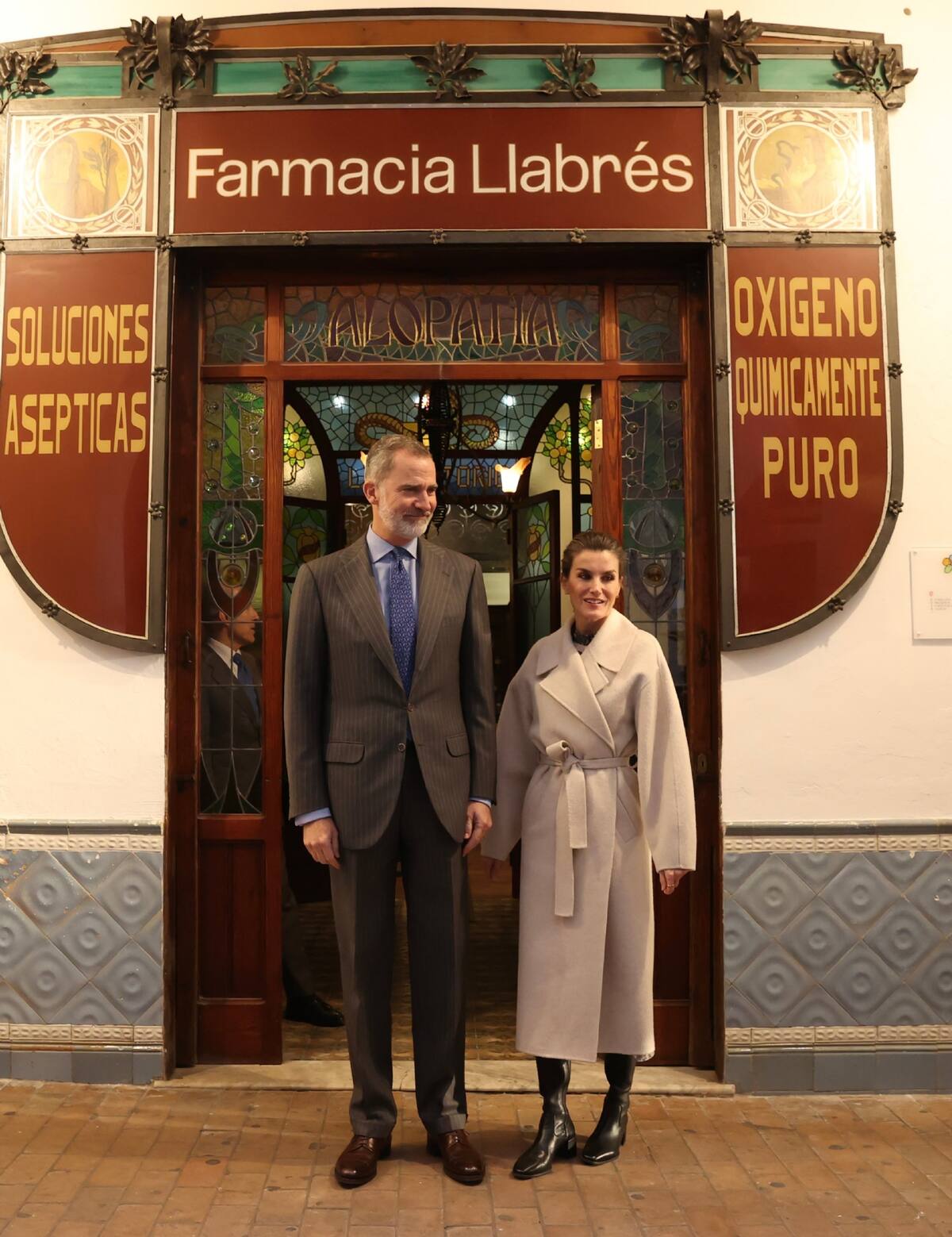 La reina Letizia y el rey Felipe ya están junto a la reina Sofía para acompañarla en su duelo - Créditos: Twitter
