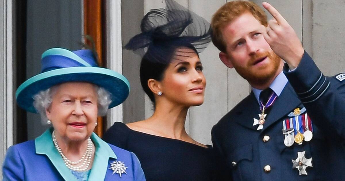 La Reina no intervendrá en el tema de la seguridad de Harry - Créditos: Agencias