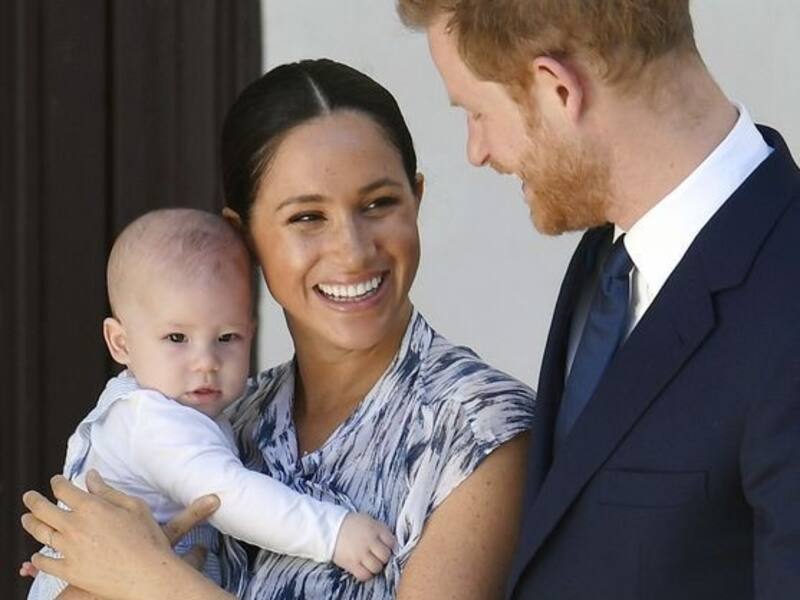 La tierna imagen del Príncipe Archie que se hizo viral el día de su cumpleaños - Créditos: Instagram