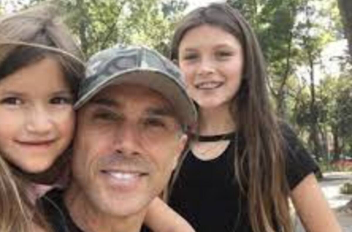 Las hijas de Sergio Mayer e Issabela Camil heredaron la belleza de su mamá