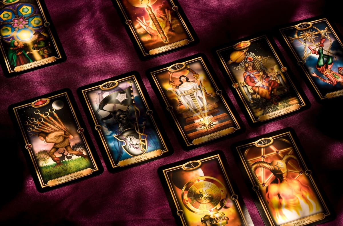 Lectura de Tarot para cada signo del zodiaco para el 8 de junio de 2023