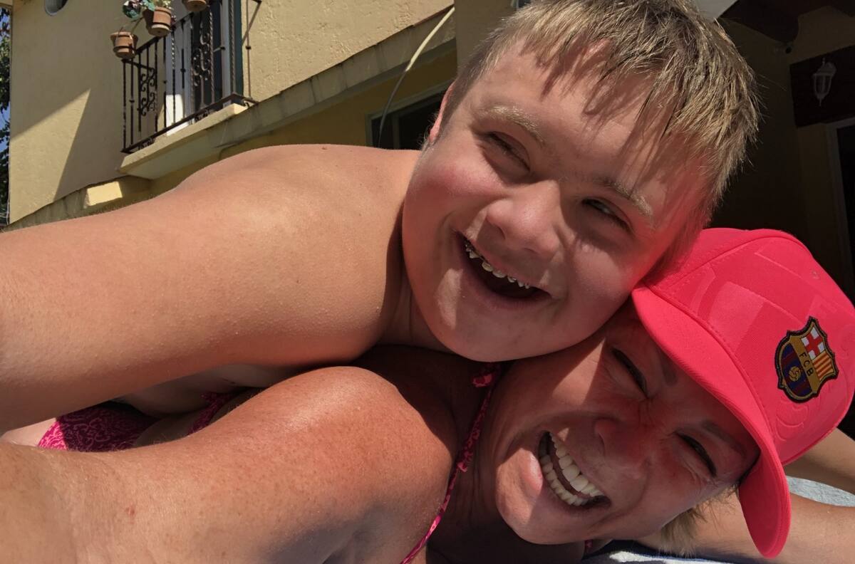 Leticia Calderón celebra que Luciano cumplió 19 años y lo sorprende con estos regalos