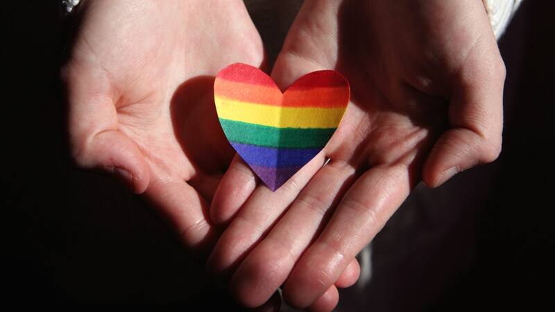 'Salir del closet' es una acción que requiere de autoaceptación y también de mucha empatía y respeto de parte de quienes reciben dicha información.