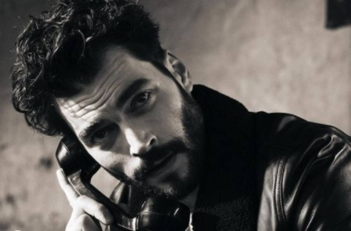 Liberan nuevas fotos de Akin Akinözü y fans aclaman al protagonista de Hercai